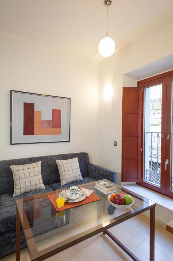 Apartamento Puerta Del Arenal - Kainga Homes Севилья Экстерьер фото