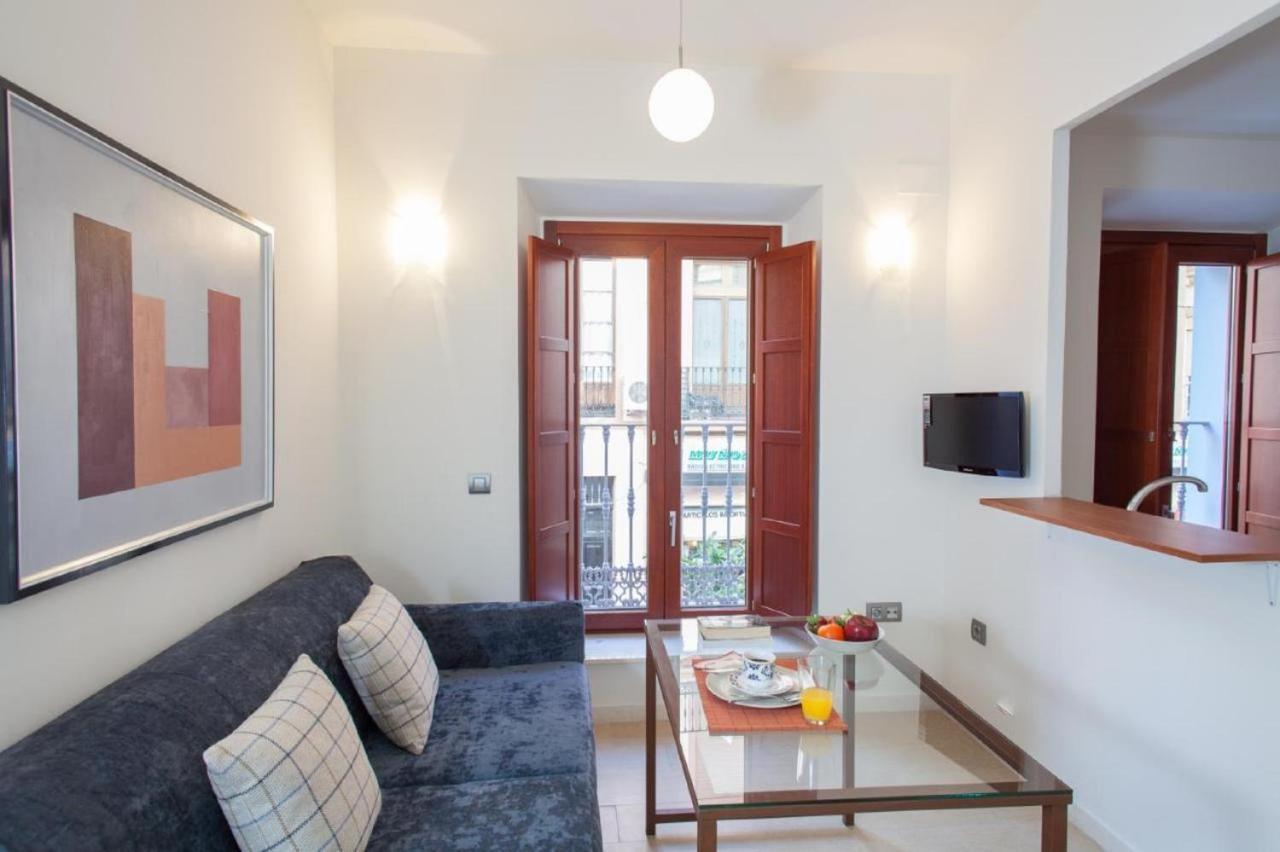 Apartamento Puerta Del Arenal - Kainga Homes Севилья Экстерьер фото